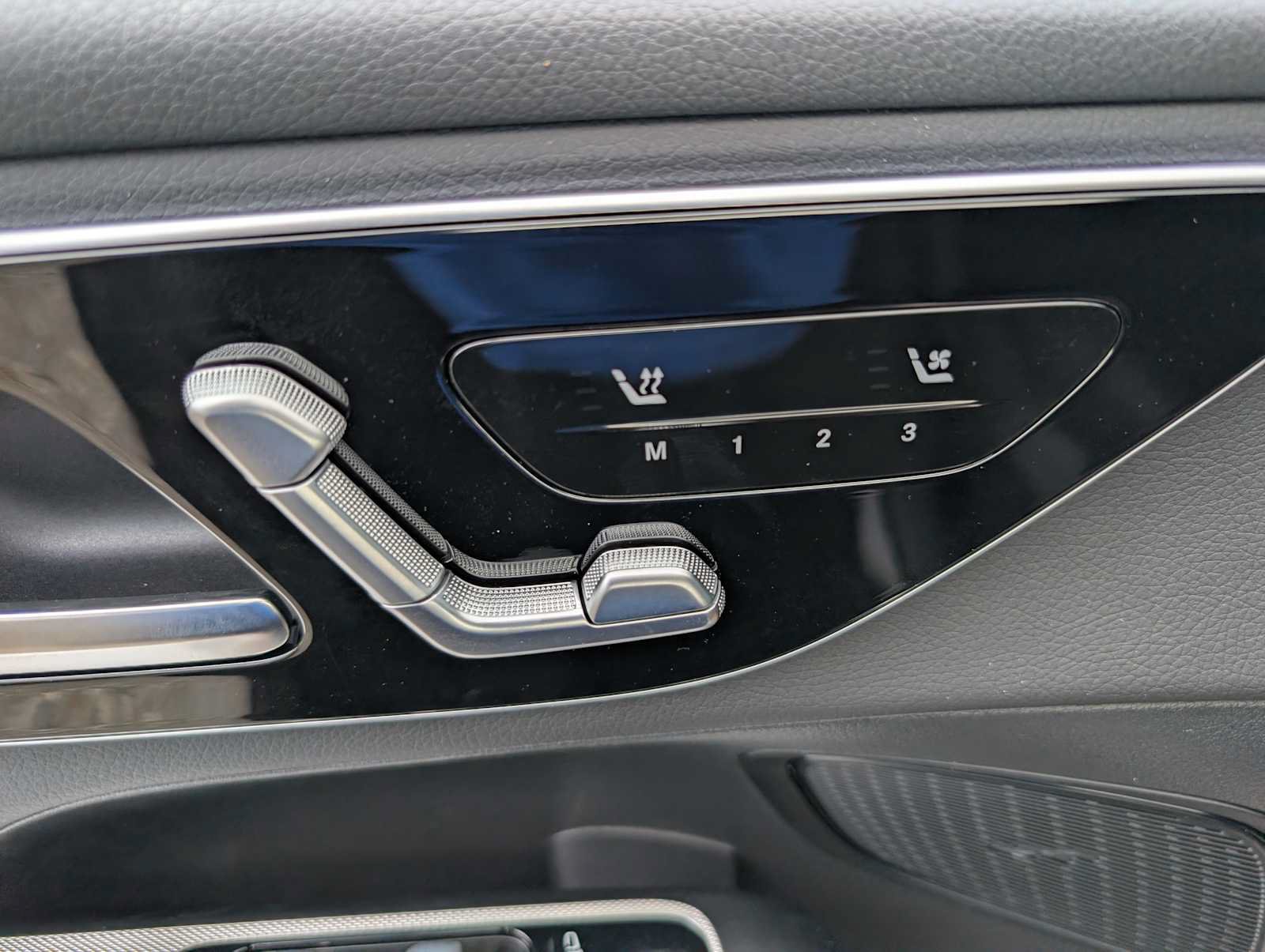 New 2026 Mercedes-Benz GLC 300 4MATIC image 30