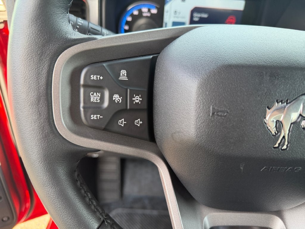 Used 2023 Ford Bronco Badlands AWD/4WD image 15