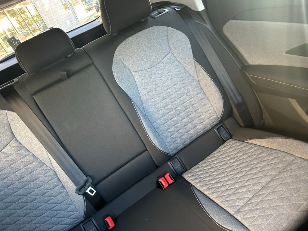 Used 2025 Volkswagen Tiguan S image 14