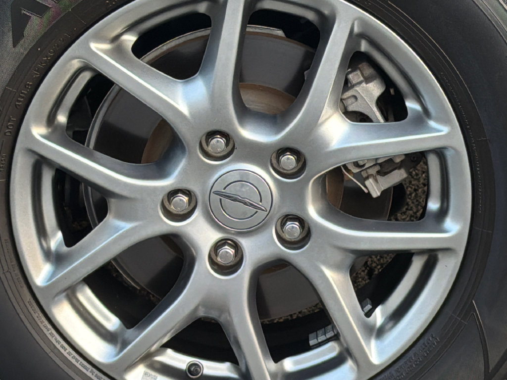 Used 2021 Chrysler Pacifica Touring FWD image 6