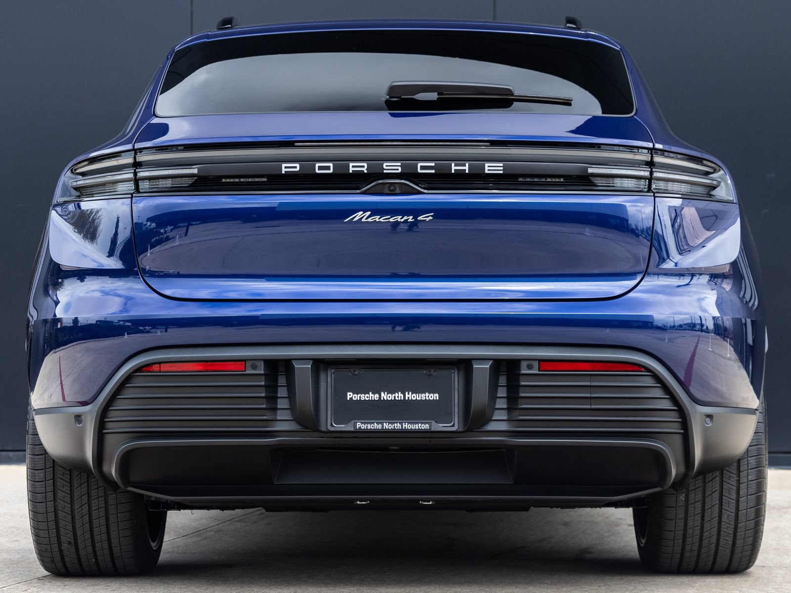 New 2026 Porsche Macan 4 Electric AWD/4WD image 10