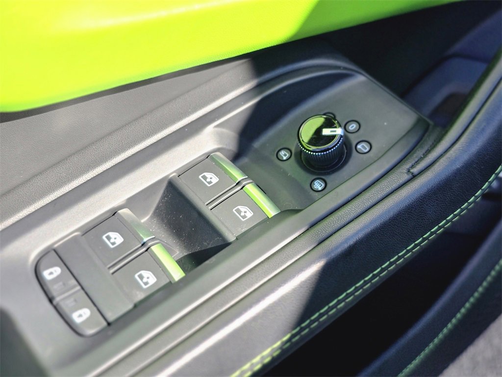 Used 2024 Lamborghini Urus S image 16