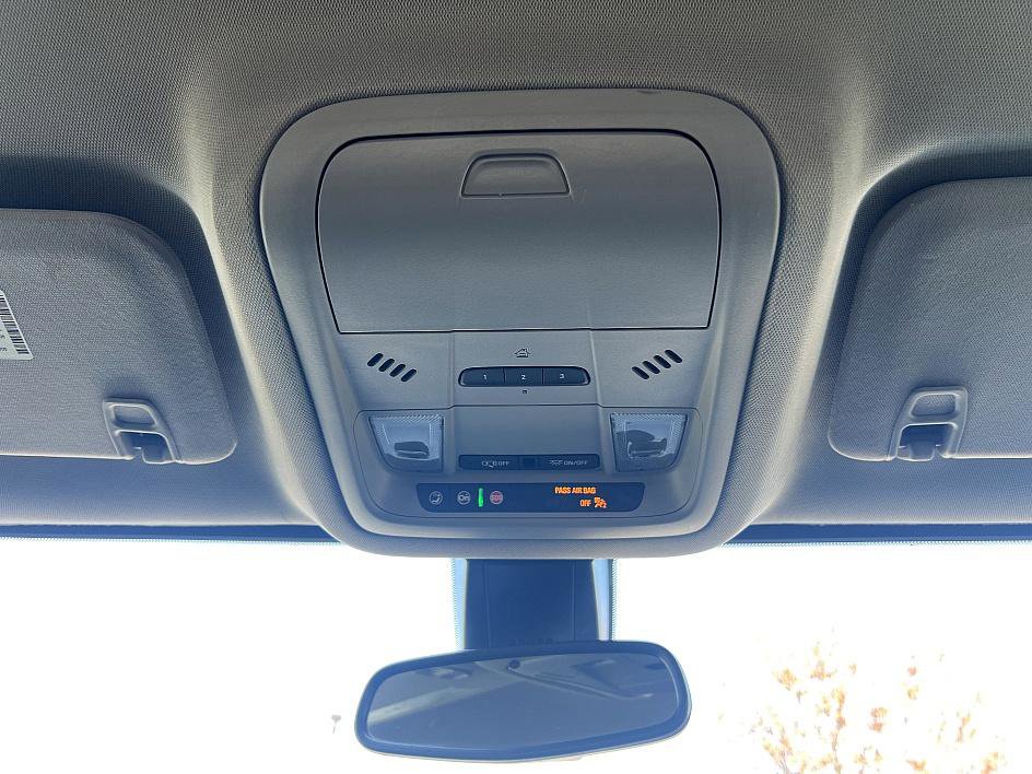 Used 2023 GMC Acadia SLT image 26