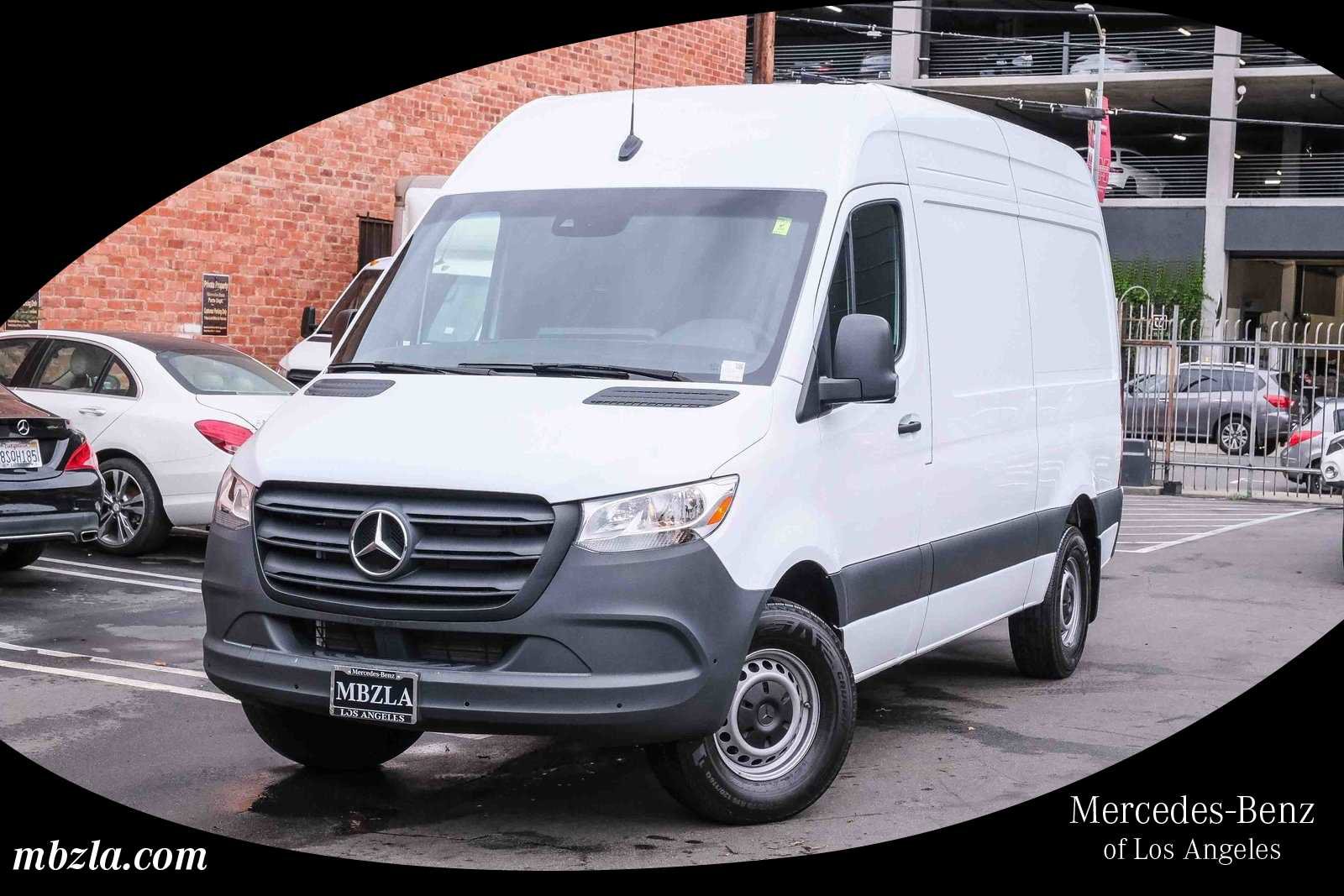 Used 2024 Mercedes-Benz Sprinter 2500 image 1