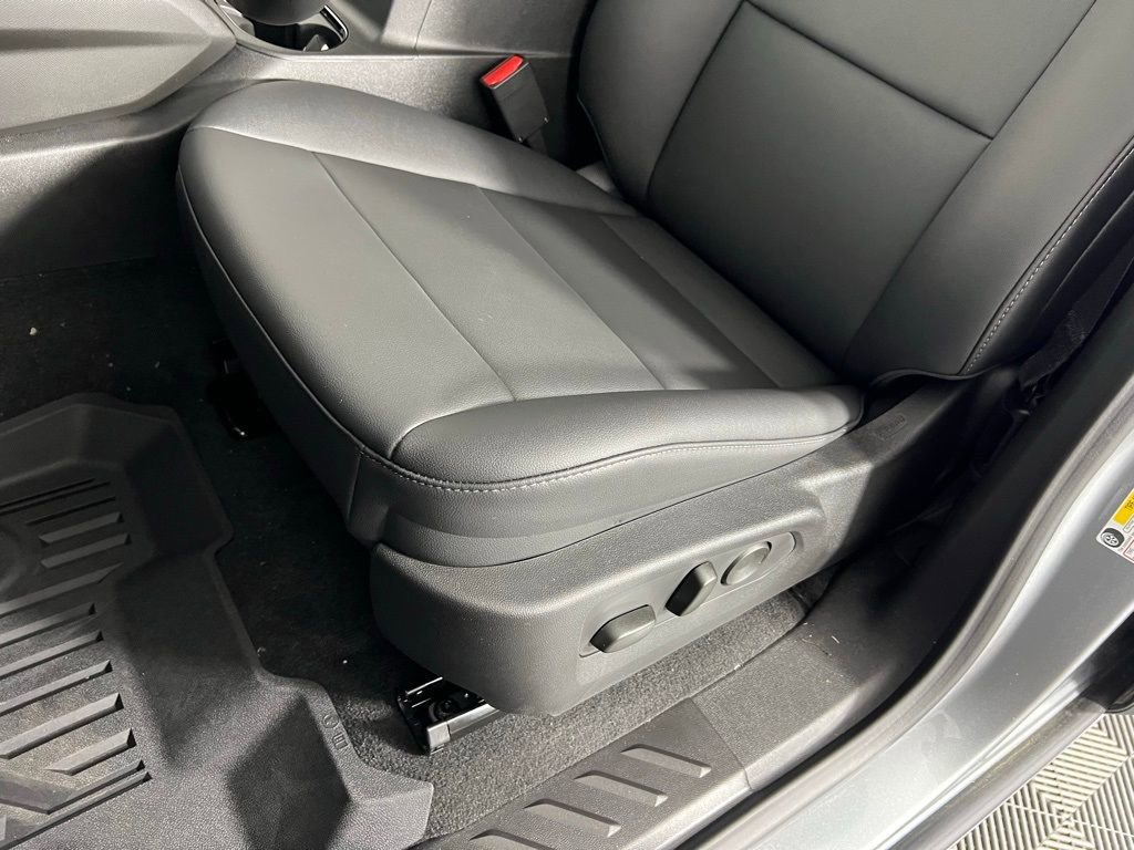 New 2025 Chevrolet Colorado LT w/ LT Convenience Package image 14