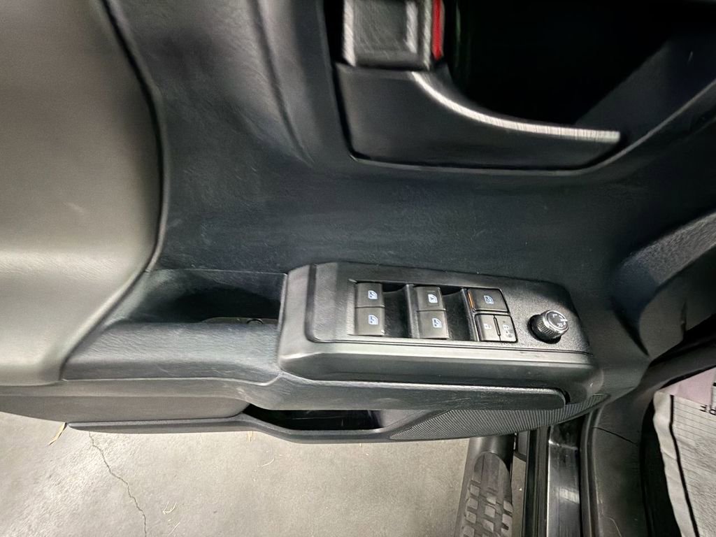 Used 2017 Toyota Tacoma SR w/ SR Convenience Package image 20