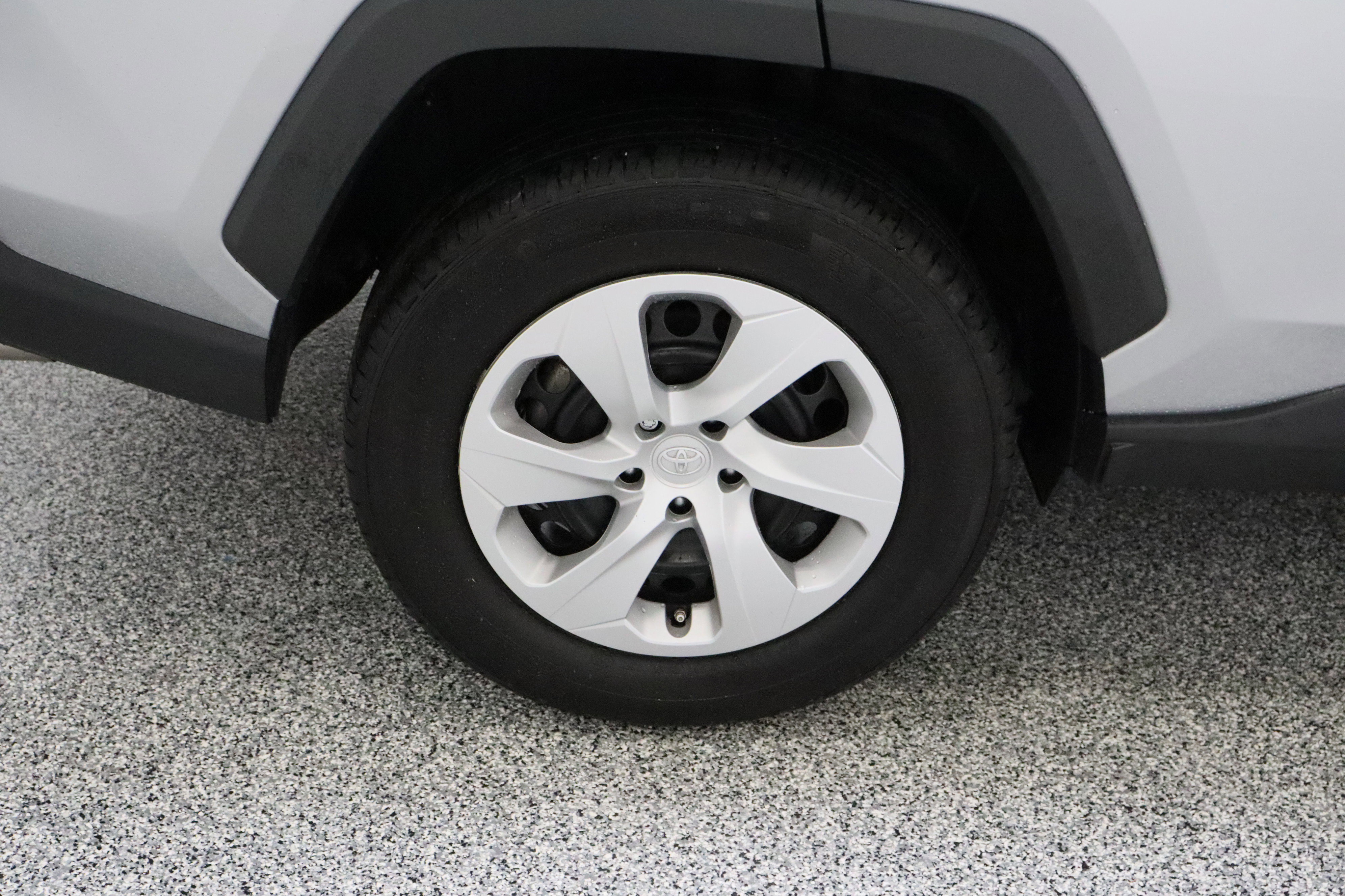 Used 2024 Toyota RAV4 LE image 6