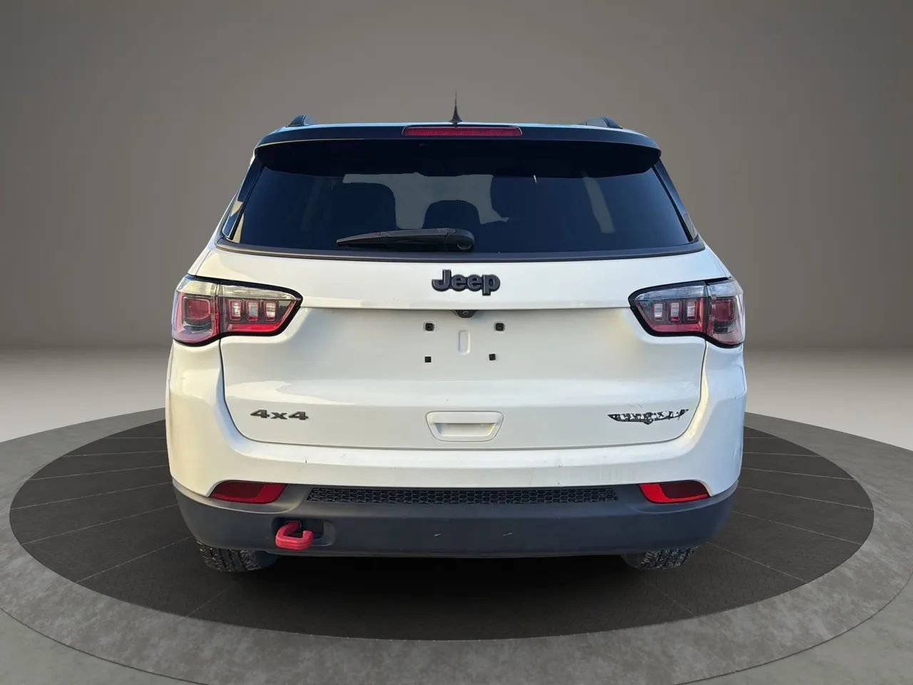 Used 2019 Jeep Compass Trailhawk image 6