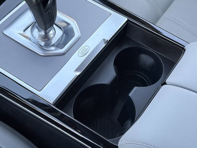 Used 2020 Land Rover Range Rover Evoque SE image 18