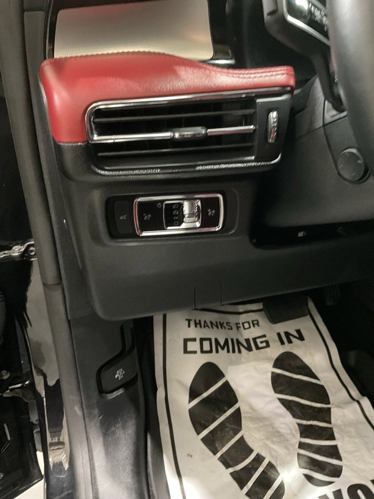 Used 2023 Lincoln Corsair Reserve w/ Equipment Group 201A image 8