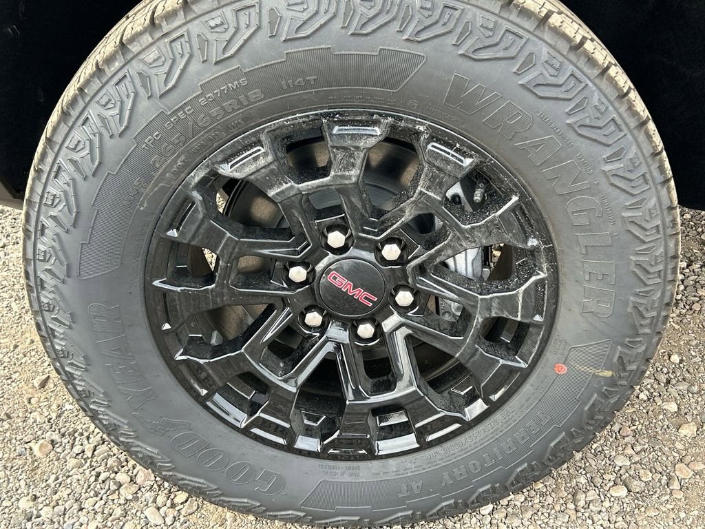 New 2026 GMC Canyon Elevation w/ Convenience Package image 32