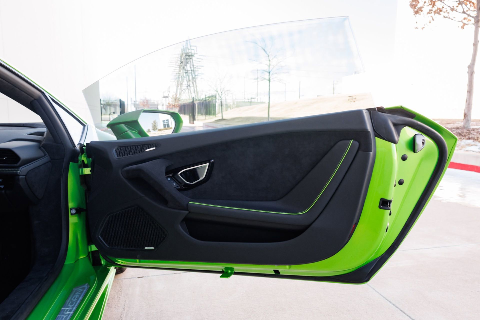 Used 2023 Lamborghini Huracan Tecnica image 45