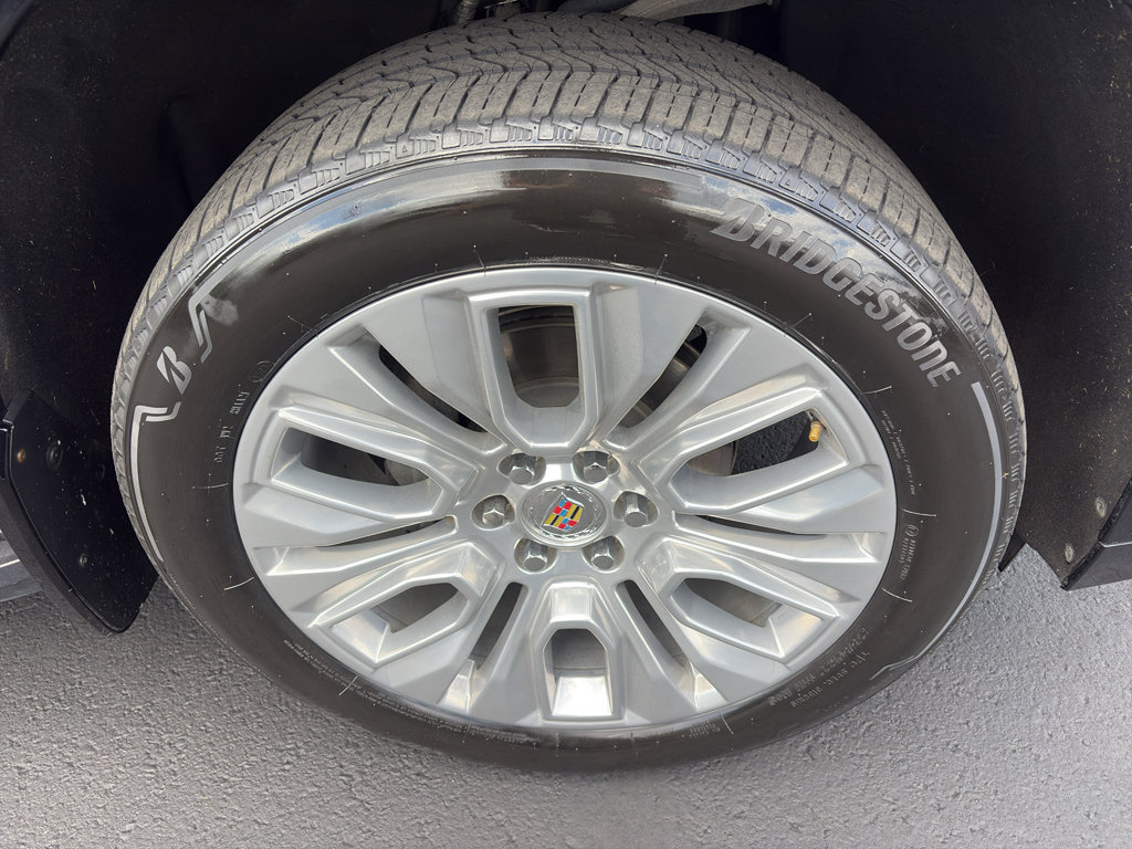 Used 2021 Cadillac Escalade Premium Luxury AWD/4WD image 9