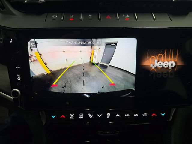New 2026 Jeep Grand Cherokee L Limited w/ Trailer Tow Package AWD/4WD image 18
