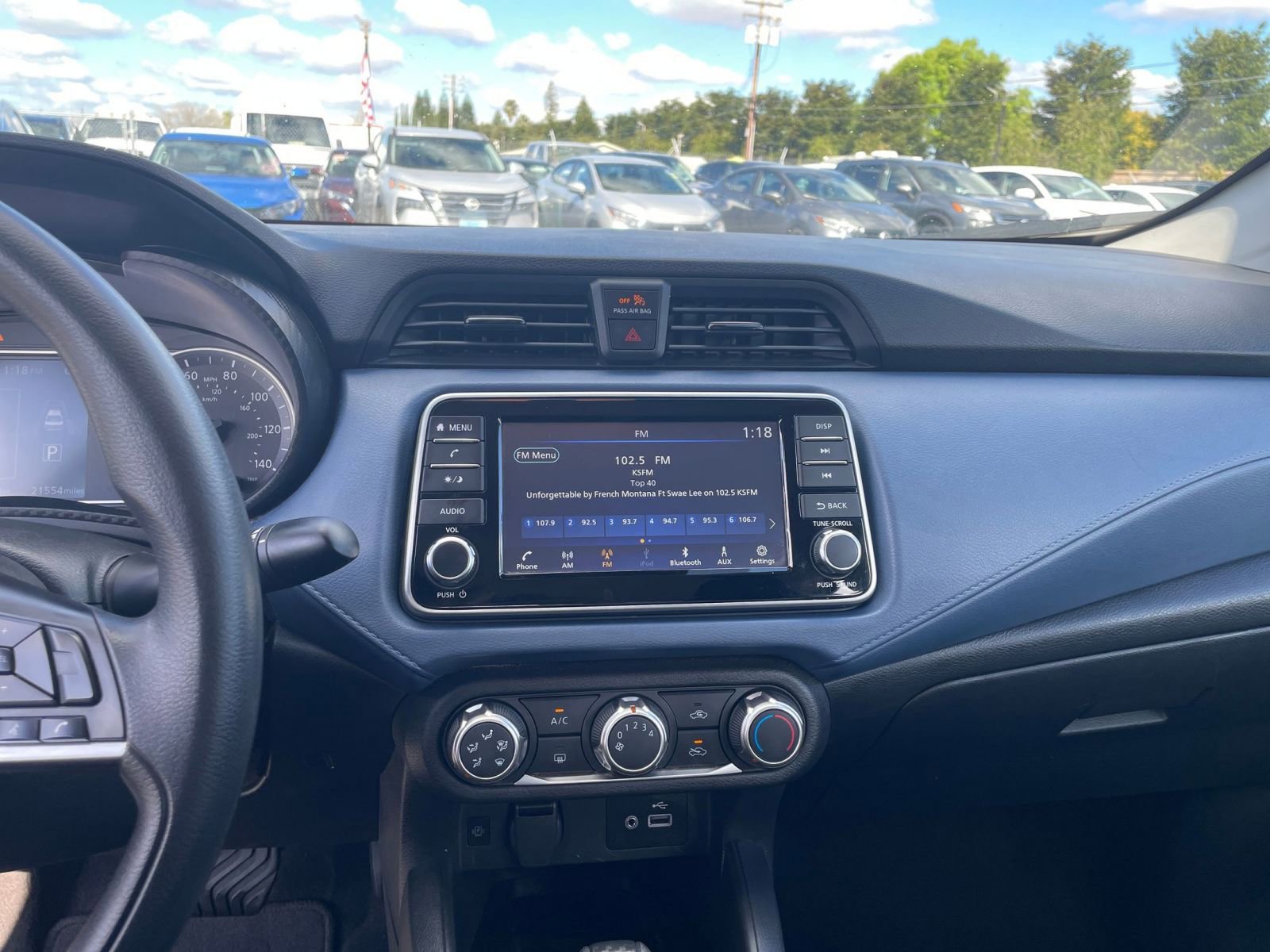 Used 2025 Nissan Versa SV image 17