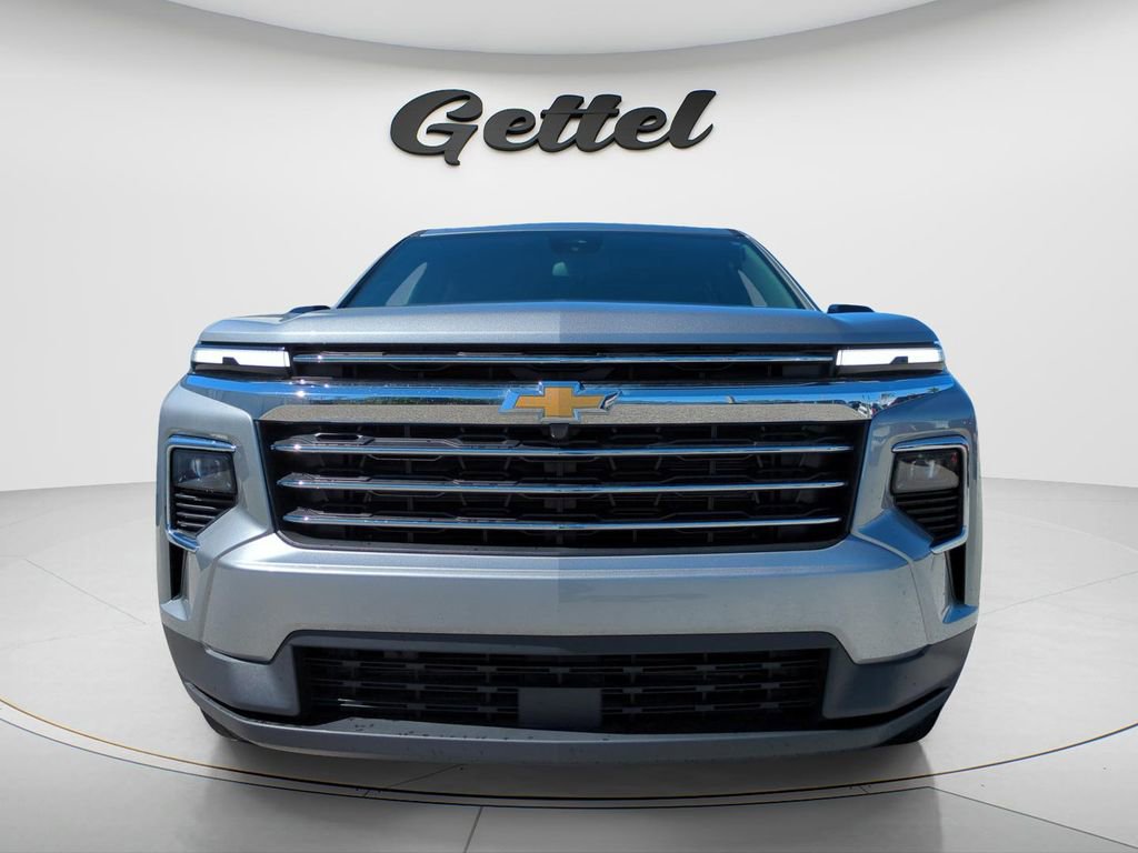 Used 2025 Chevrolet Traverse LT video 2