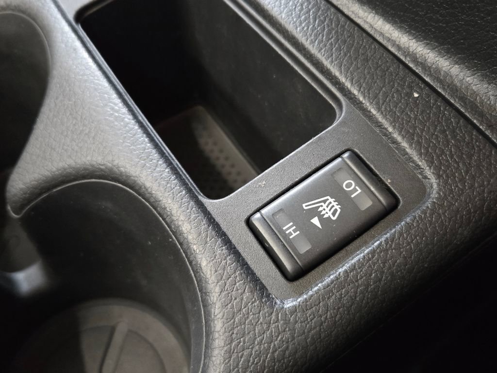 Used 2019 Nissan Rogue SV AWD/4WD image 24