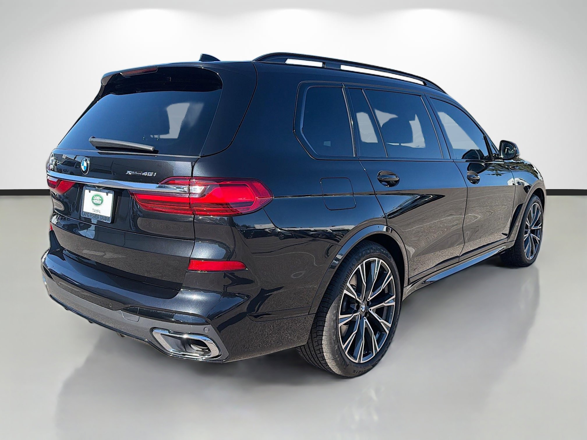 Used 2022 BMW X7 xDrive40i w/ M Sport Package image 5