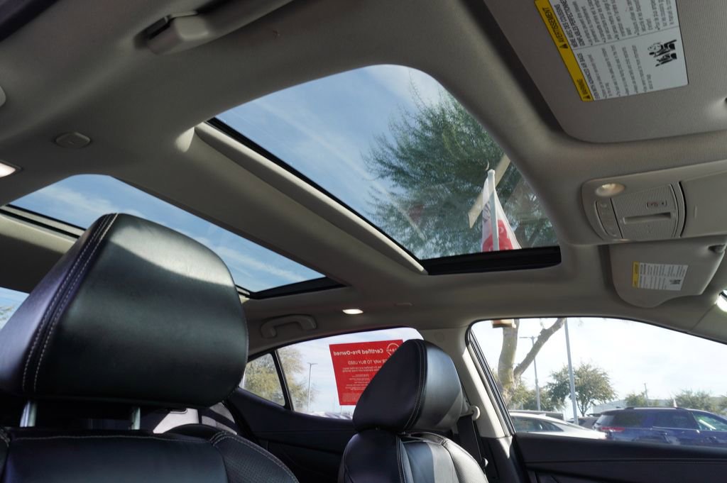 Certified 2023 Nissan Maxima Platinum w/ Sport Mat Group image 13