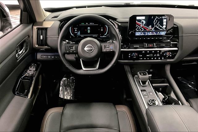 New 2025 Nissan Pathfinder Platinum w/ Lighting Package (N93) image 19