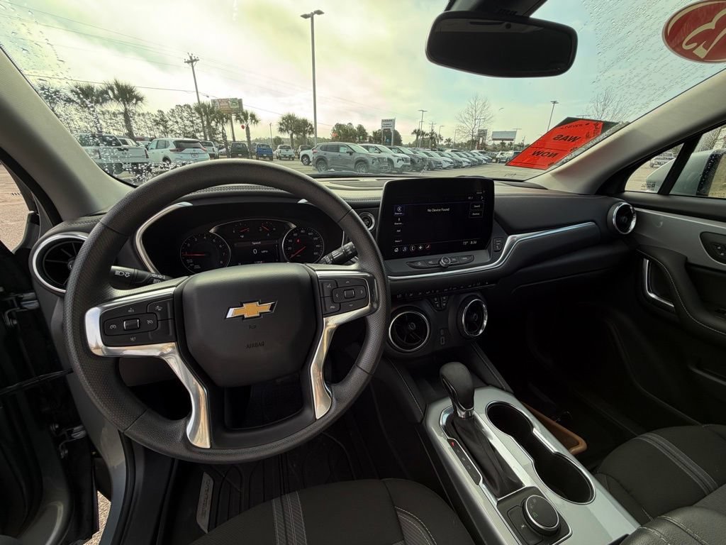 Used 2023 Chevrolet Blazer LT w/ Convenience Package FWD image 19
