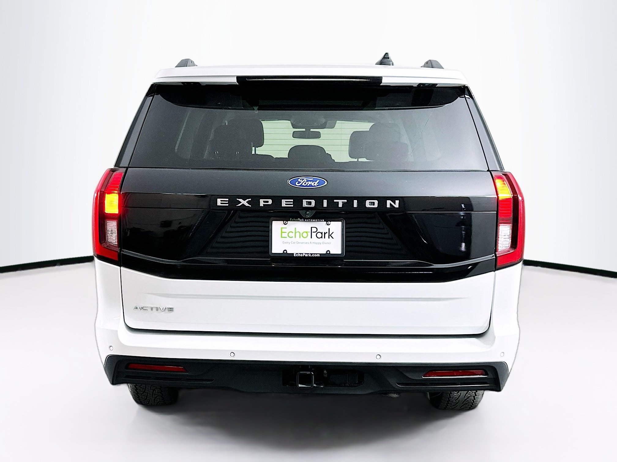 Used 2025 Ford Expedition Active AWD/4WD image 7