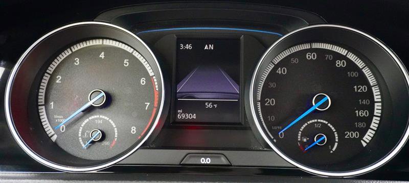 Used 2016 Volkswagen Golf R 4-Door image 11