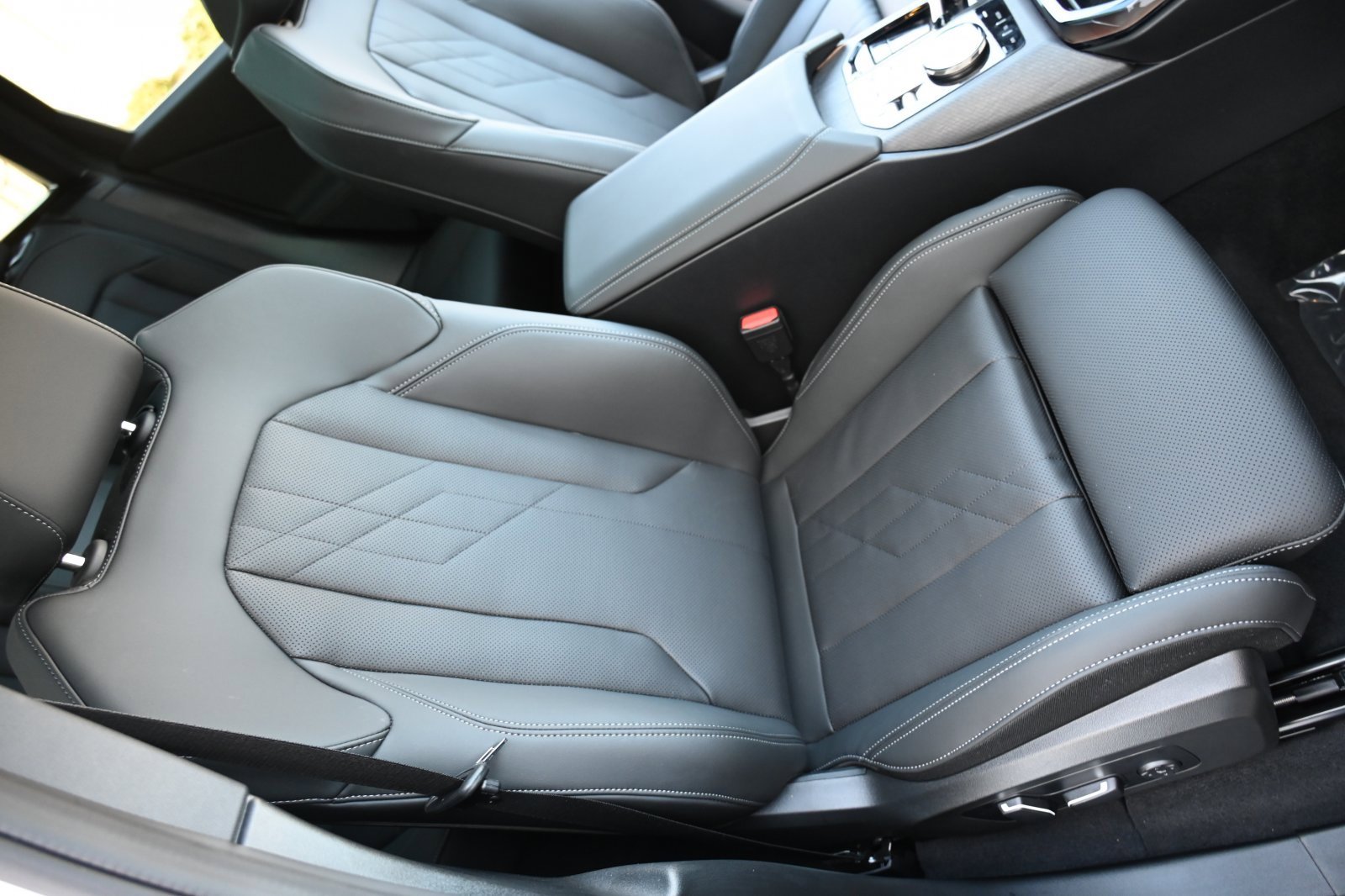 Used 2025 BMW X3 xDrive30i w/ Convenience Package image 18