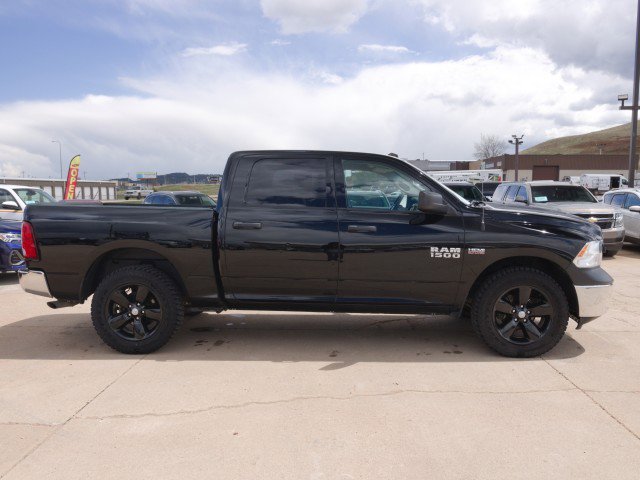 Used 2017 RAM 1500 Classic SLT AWD/4WD image 6