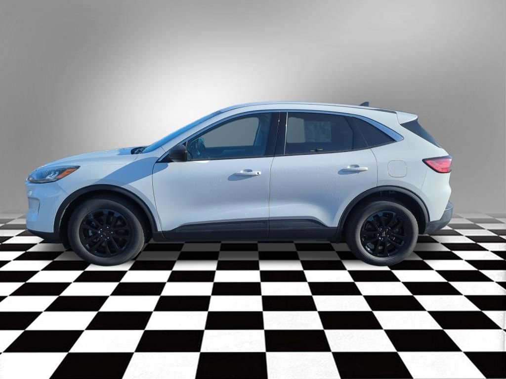 Used 2022 Ford Escape SE image 9