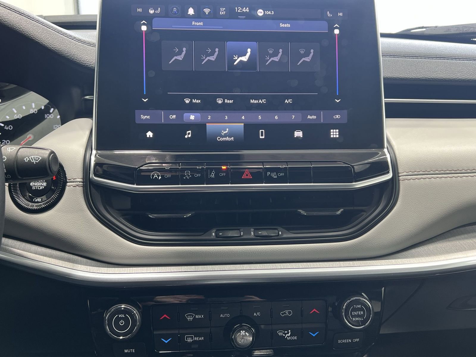 Used 2025 Jeep Compass Limited image 18