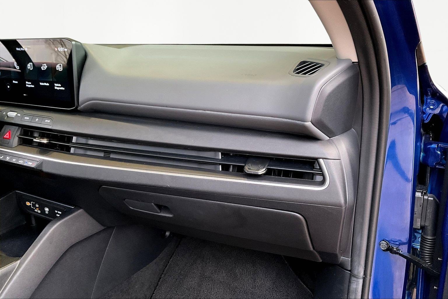 Used 2025 Kia K4 LXS image 26