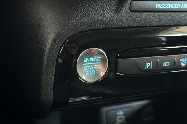 Used 2025 Ford Escape SE w/ PHEV Premium Package FWD image 24