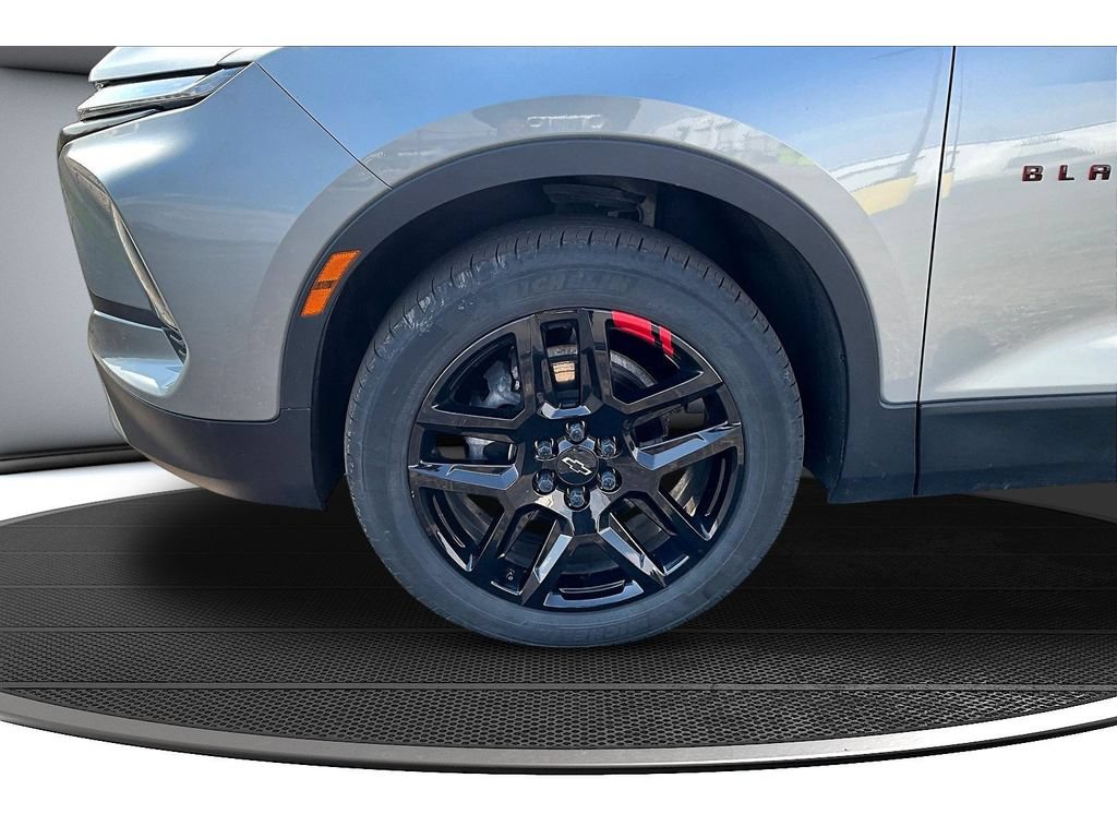 Used 2024 Chevrolet Blazer LT w/ Redline Edition AWD/4WD image 11