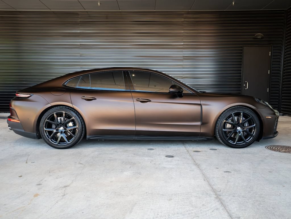 Certified 2024 Porsche Panamera image 8