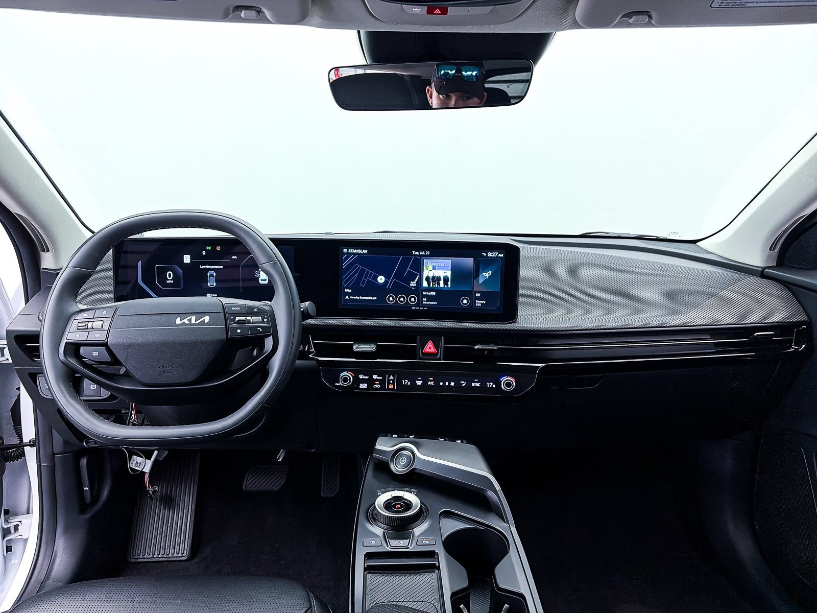 Used 2025 Kia EV6 Wind RWD image 21
