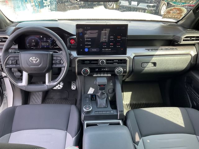 Used 2025 Toyota Tacoma TRD Sport RWD image 4