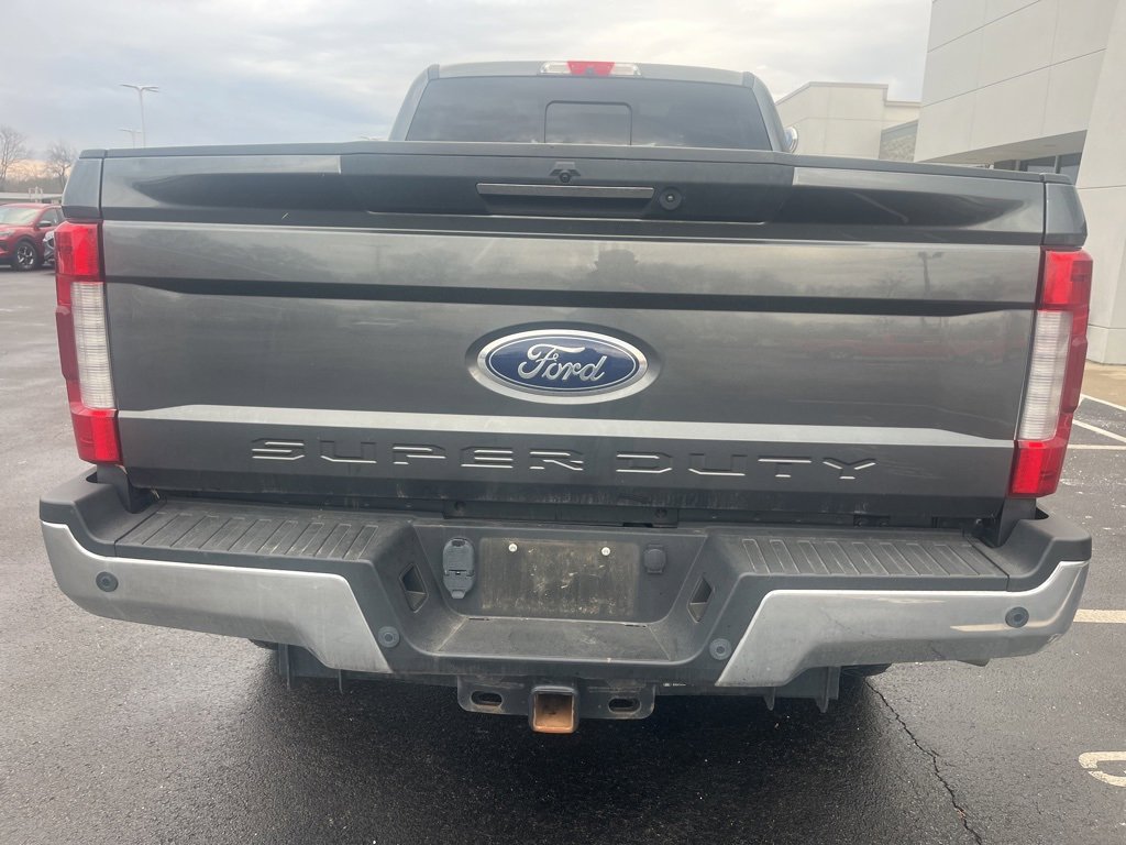 Used 2018 Ford F250 Lariat w/ Lariat Ultimate Package image 3