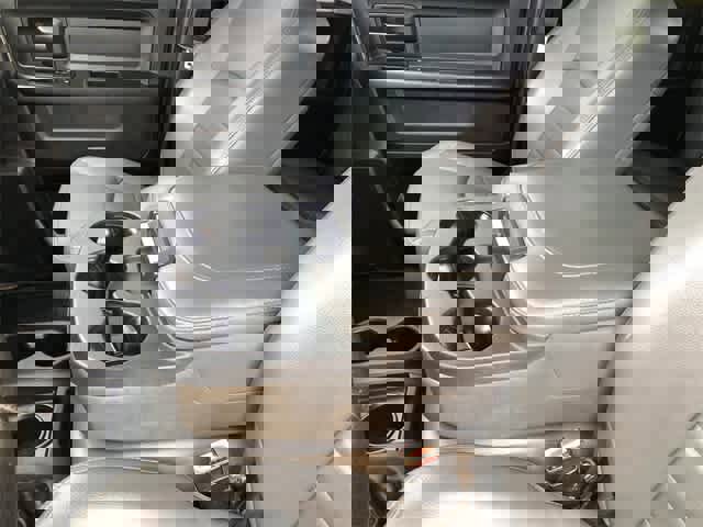 Used 2014 RAM 2500 Tradesman w/ Chrome Appearance Group image 16