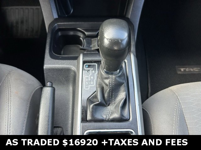 Used 2017 Toyota Tacoma SR image 24