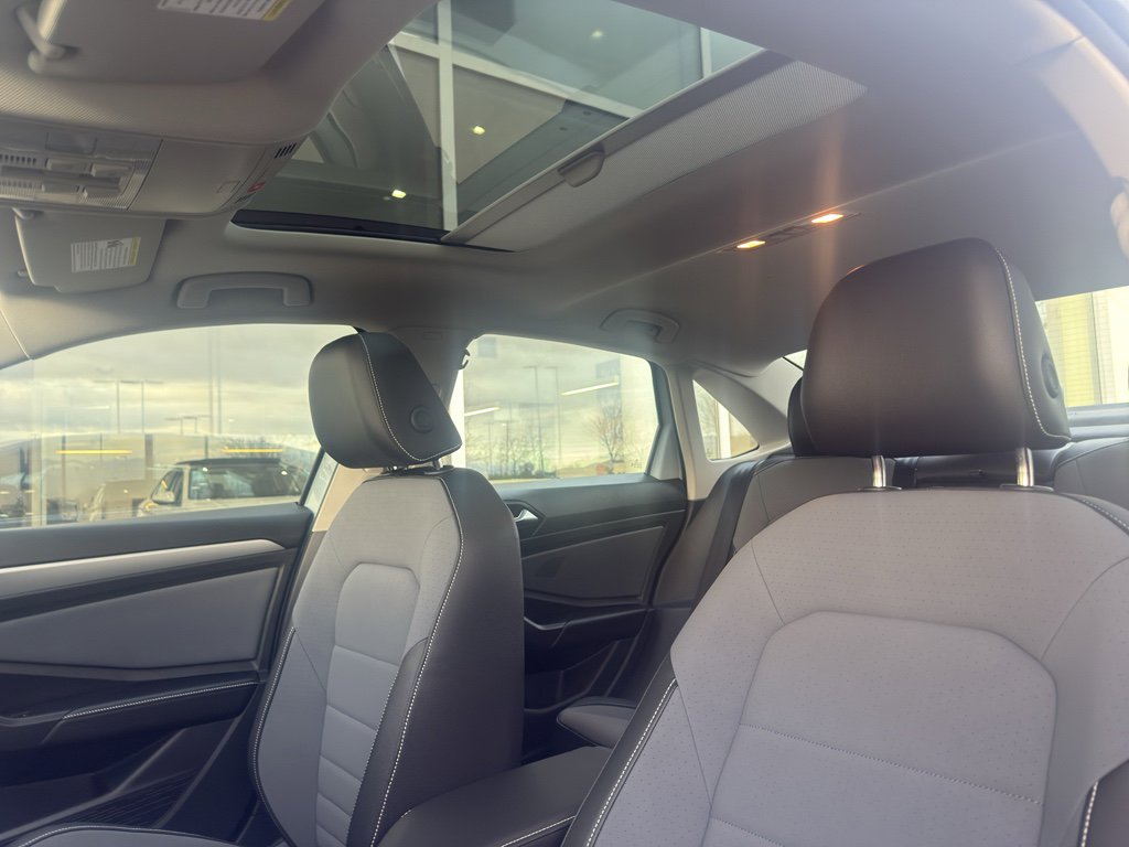 New 2026 Volkswagen Jetta SE image 8