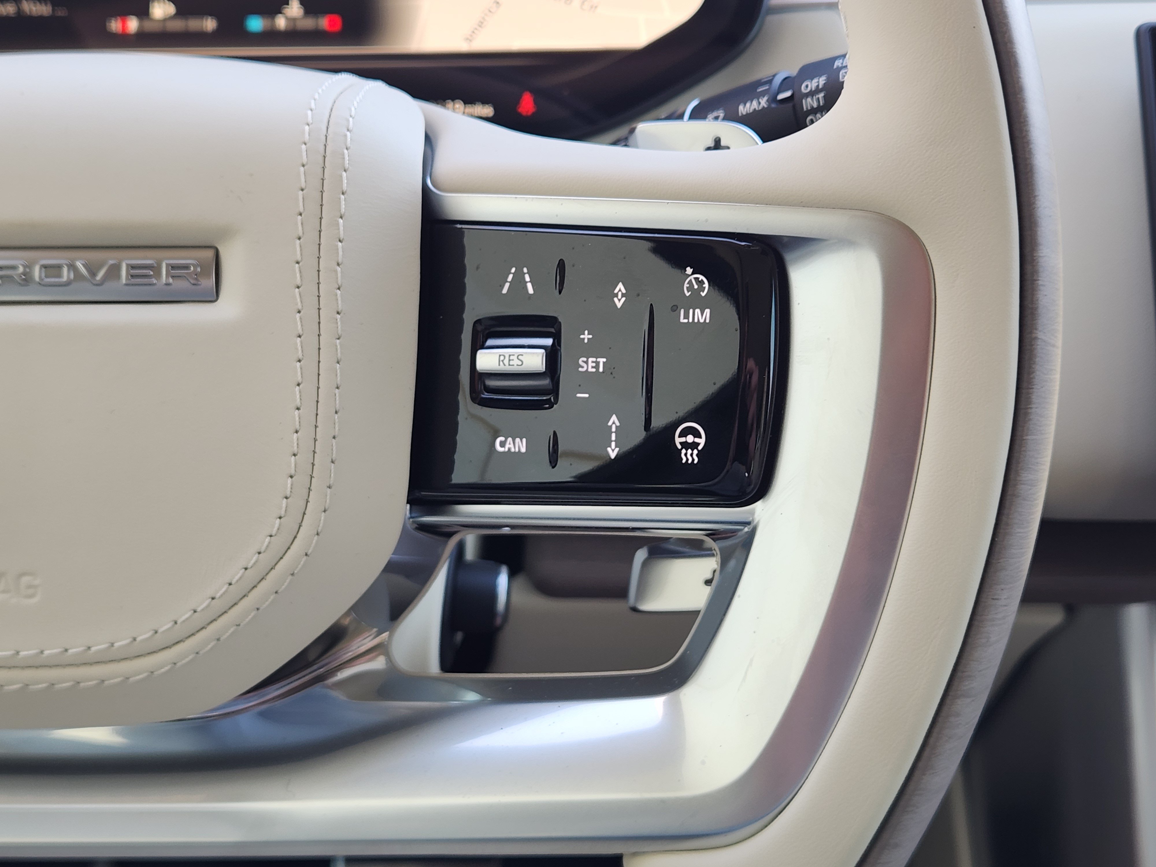 New 2026 Land Rover Range Rover SE AWD/4WD image 29