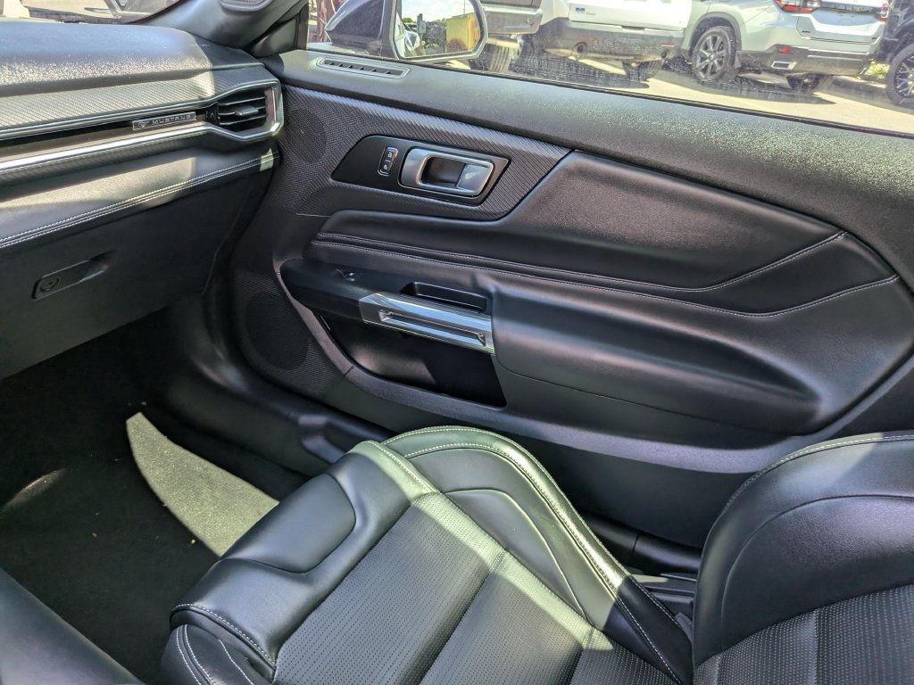 Used 2025 Ford Mustang GT Premium w/ GT Performance Package RWD image 20