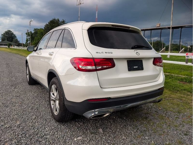 Used 2018 Mercedes-Benz GLC 300 4MATIC image 8