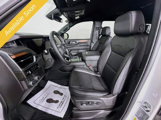 Used 2025 GMC Yukon Denali AWD/4WD image 21