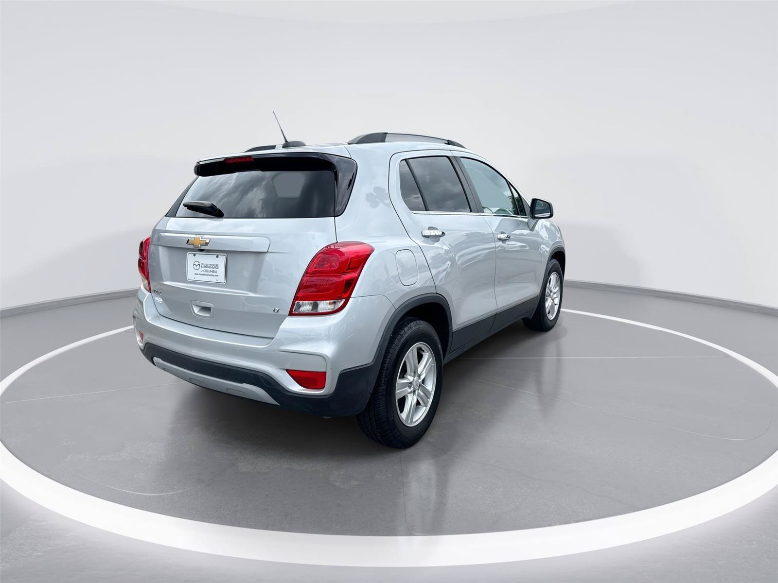Used 2020 Chevrolet Trax LT w/ LT Convenience Package FWD image 10