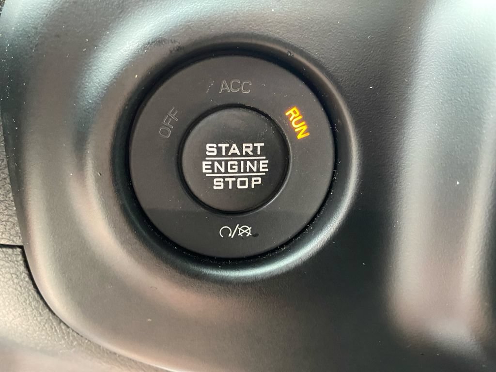 Used 2023 Jeep Gladiator Rubicon w/ Cold Weather Group AWD/4WD image 41
