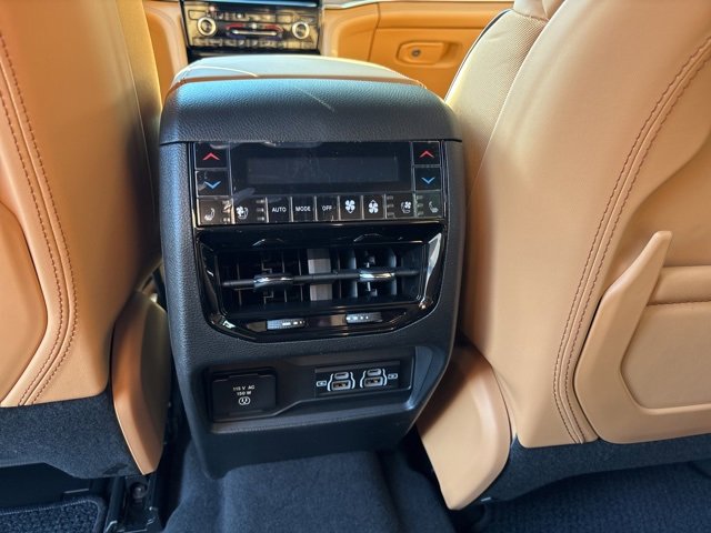 New 2025 Jeep Grand Cherokee L Summit image 18