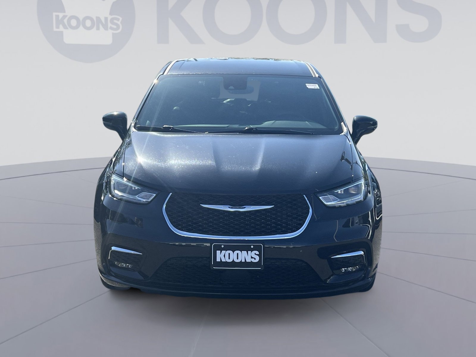 Used 2025 Chrysler Pacifica Select FWD image 19