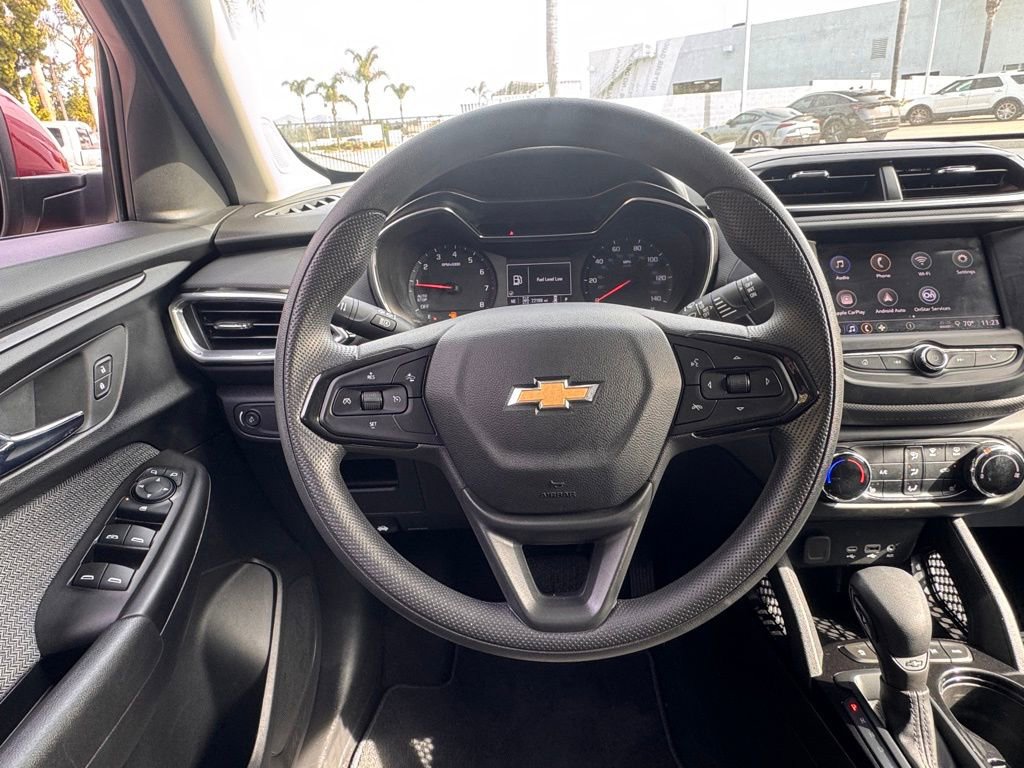 Used 2022 Chevrolet TrailBlazer LT w/ Driver Confidence Package image 14